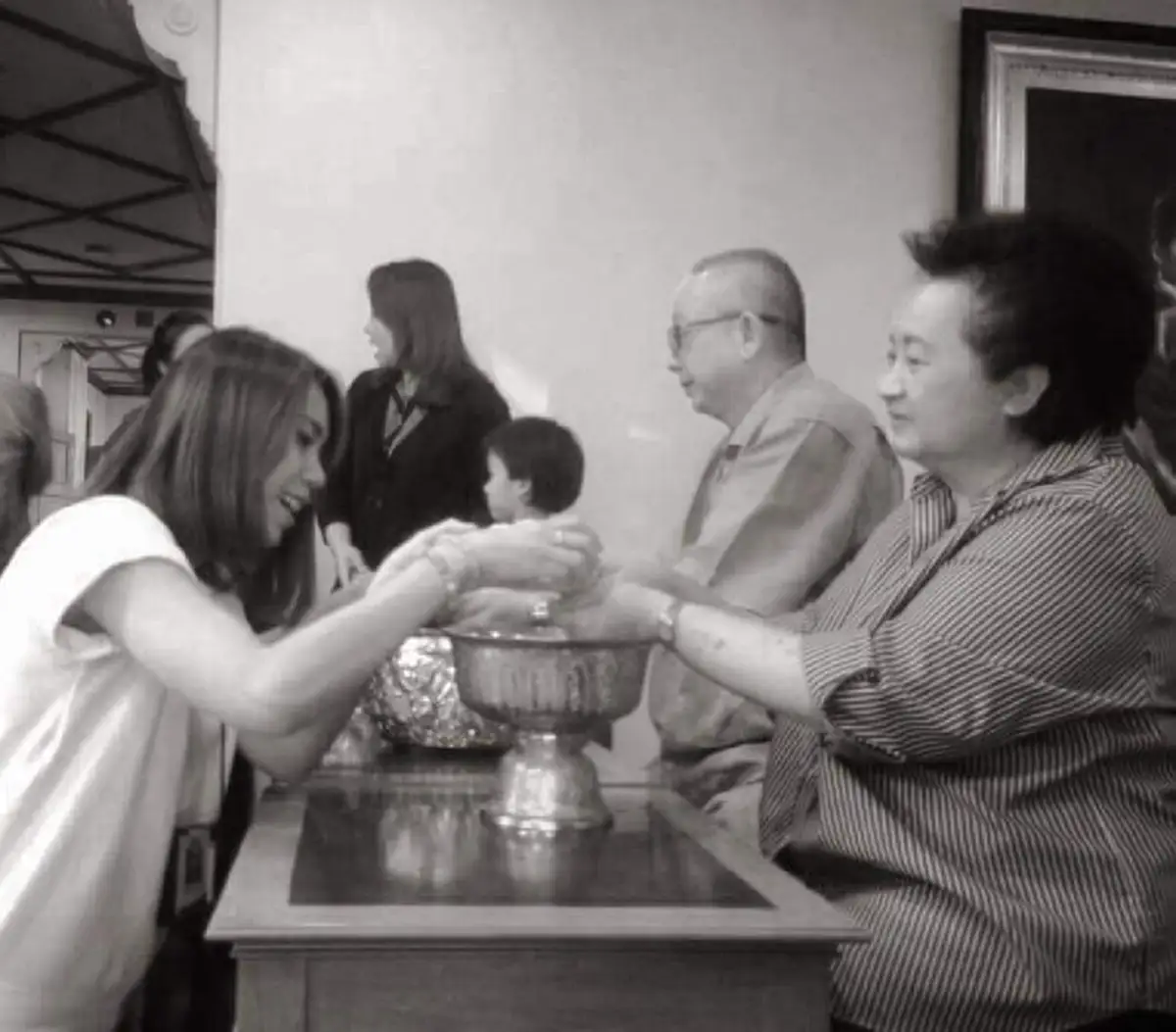 อาลัย"นายหญิงแห่งบ้านพระอาทิตย์" ภรรยา "สนธิ ลิ้มทองกุล" สิ้นลมอย่างสงบหลังป่วยมะเร็งระยะสุดท้ายนานหลายเดือน