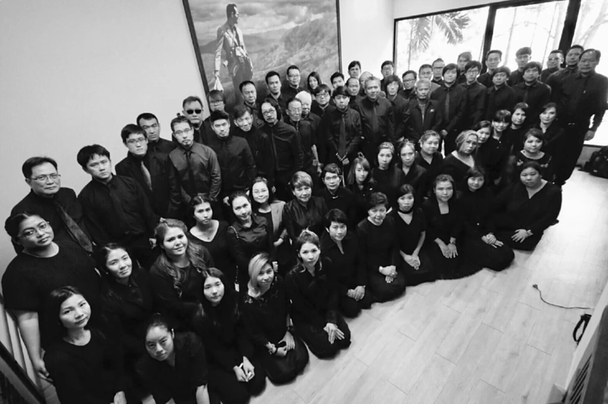 เคยได้ยินแต่เสียง!!!นักพากย์ทั่วไทยรวมตัวร้องเพลง"สรรเสริญพระบารมี"เพลงที่ใครๆร้องก็เพราะจับใจ(คลิป)