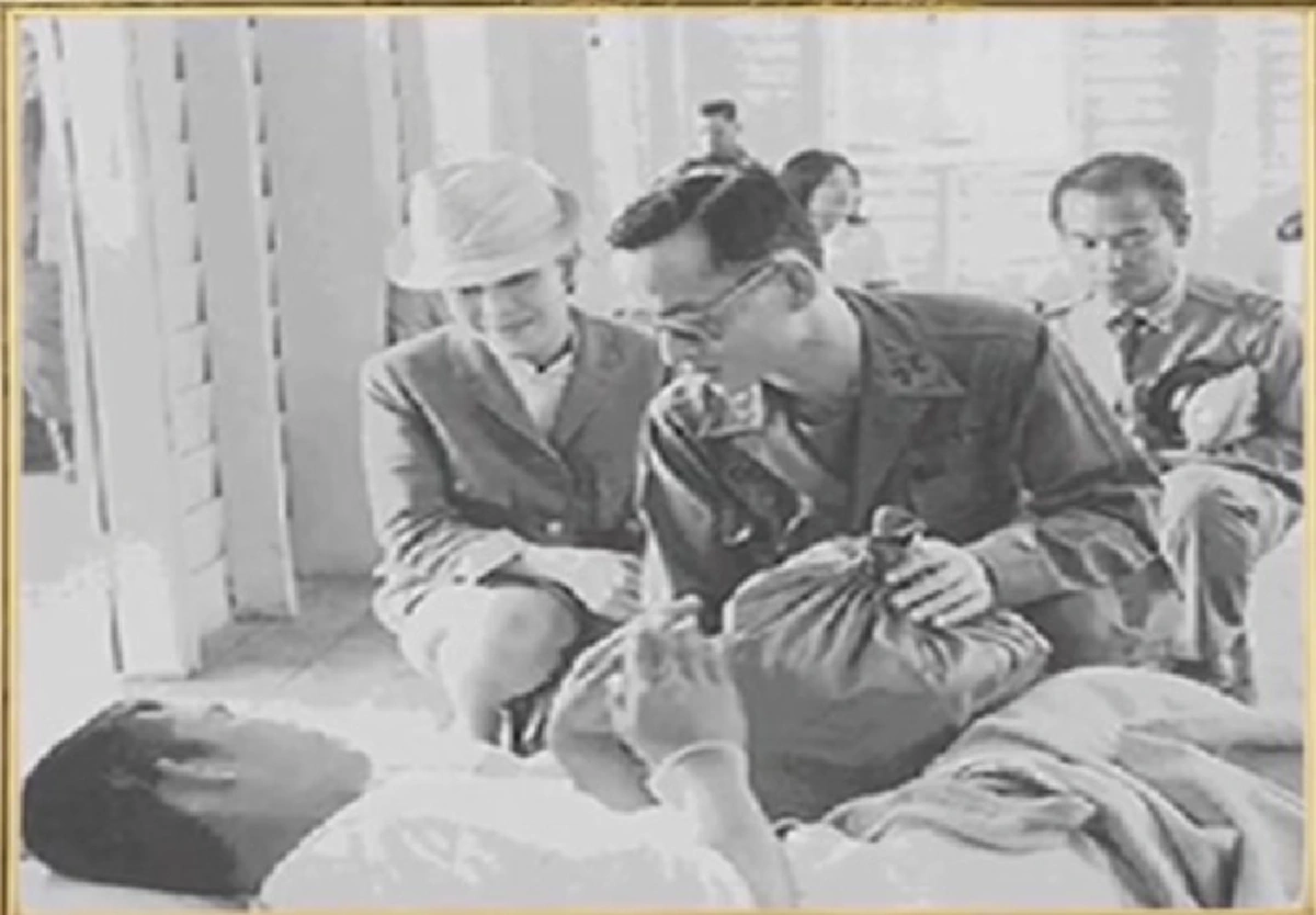 แบบอย่างของคนทั้งโลก !!! "WHO"  ปล่อยคลิปเทิดพระเกียรติ "ในหลวงรัชกาลที่9" ...สุดซาบซึ้งจะเดินหน้าสานต่อเจตนารมณ์ 