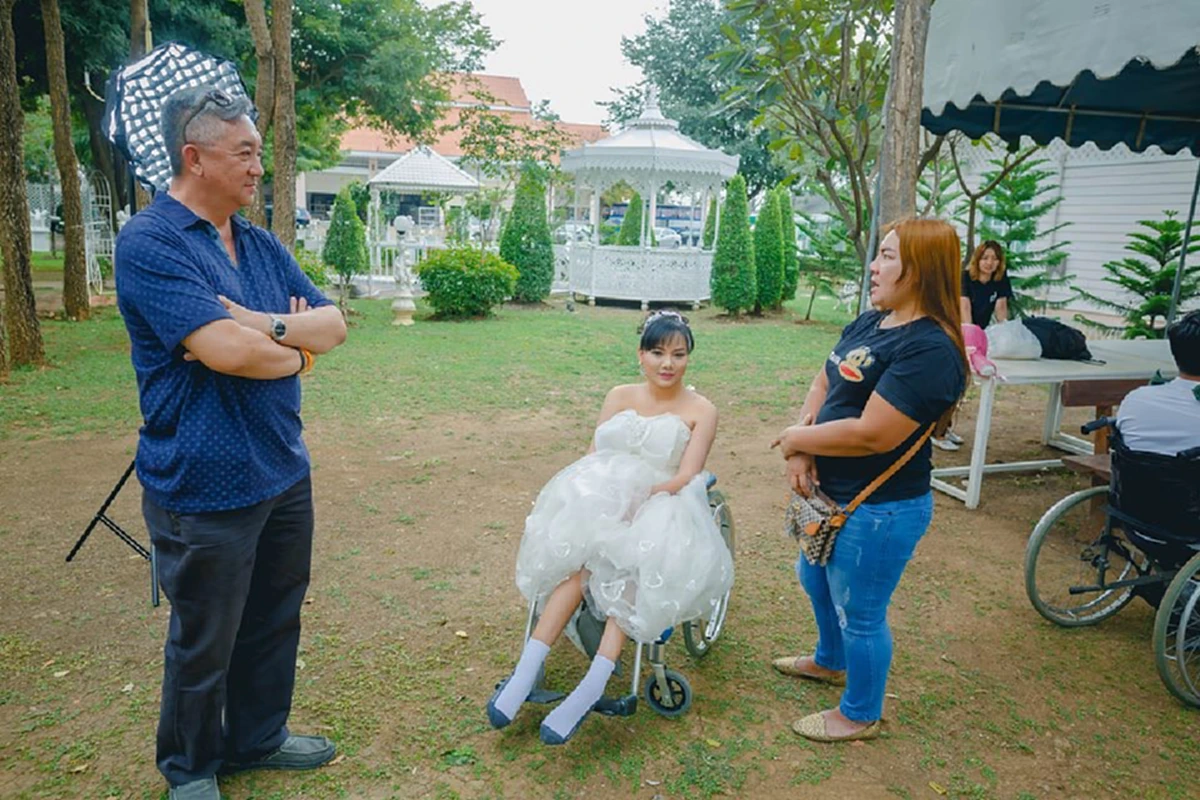 สุดซาบซึ้ง บ่าวสาวพิการฝันอยากมีภาพพรีเวดดิ้งแต่ขาดทุนทรัพย์ ตัดสินใจโพสต์ขอจากโซเชียลแต่สิ่งที่ได้รับทำน้ำตาไหล!!
