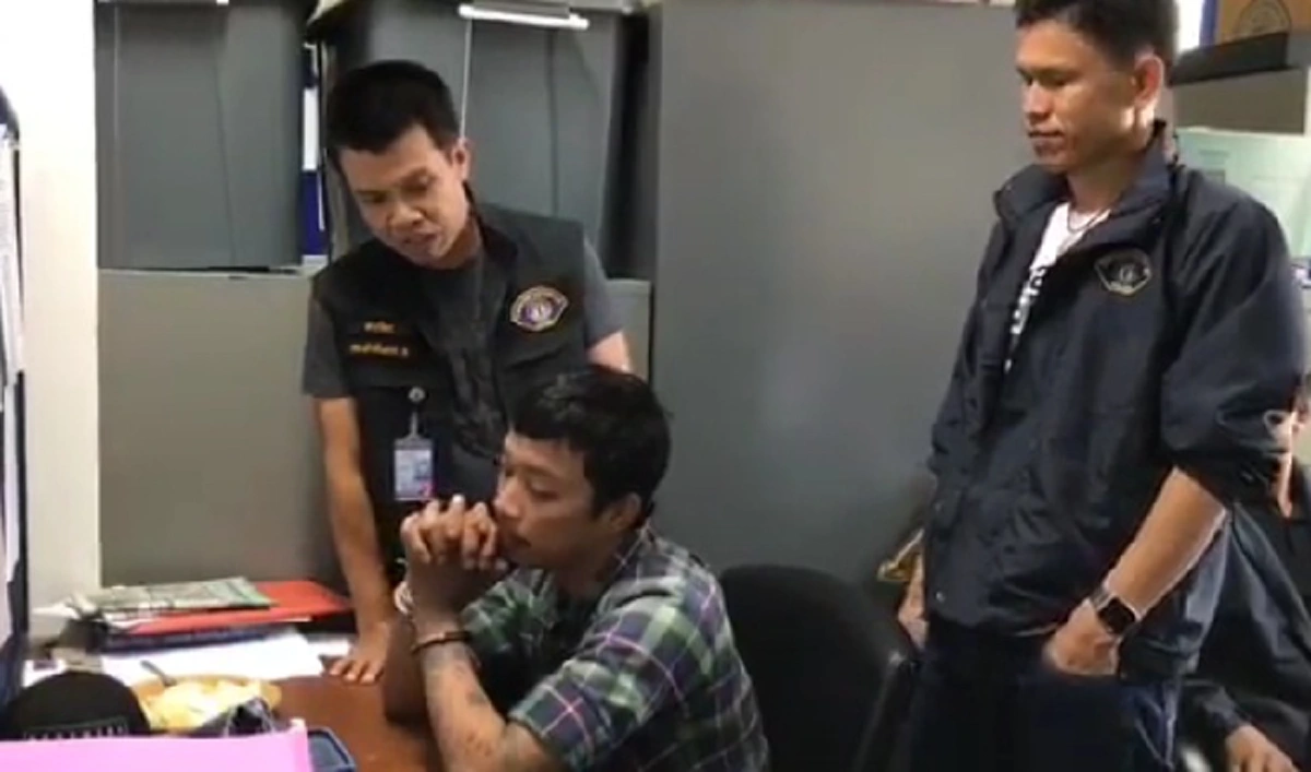 โดนงวดนี้..คุกหัวโตแน่!! รวบแล้วโจ๋เมืองคอนร่วมพวกรุมตื้บใช้มีด-เหล็กขูดชาร์ปแทงอริกว่า 20 แผลดับรับสารภาพอ้างแค้นผู้ตายข่มขืนแฟนสาวเพื่อน !