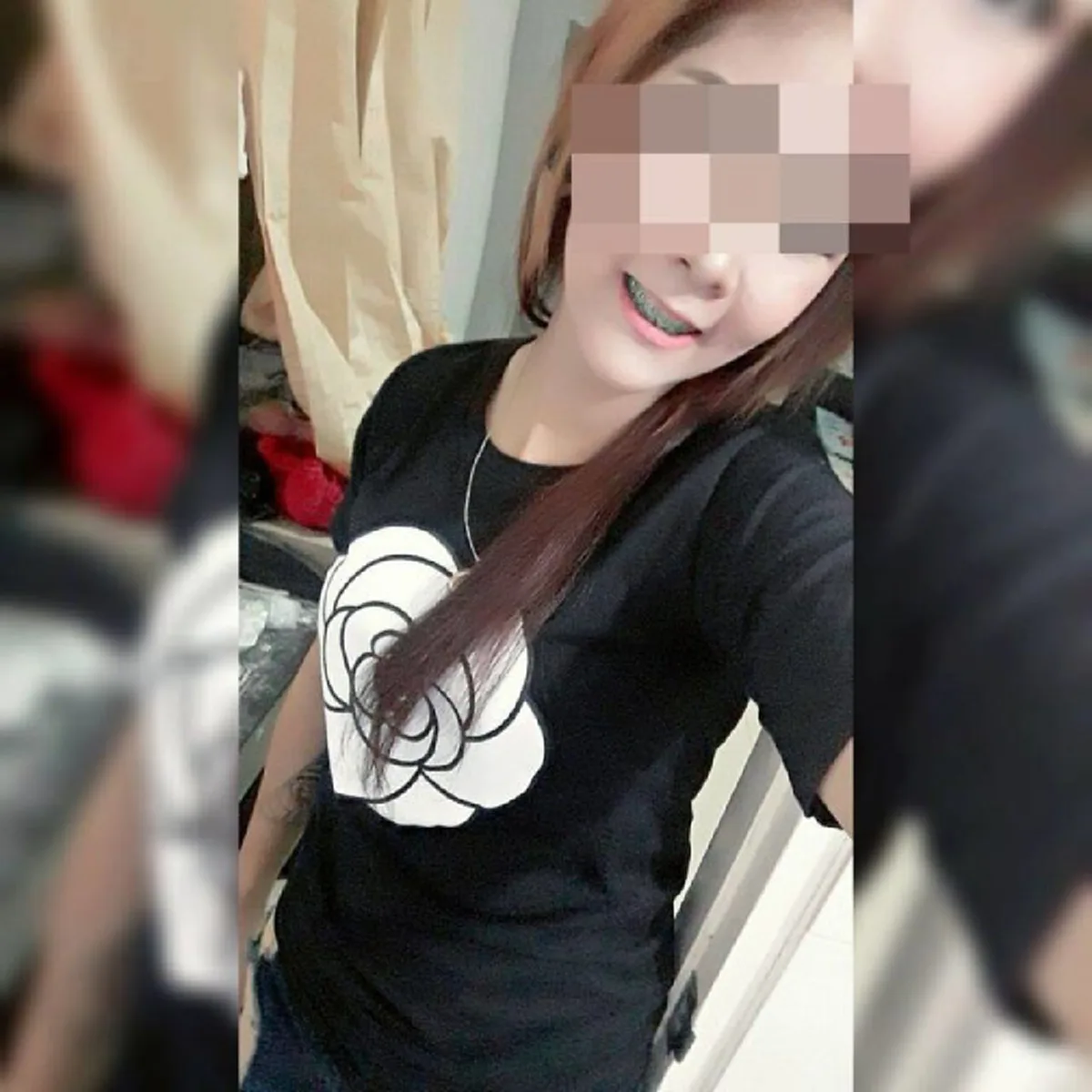 สุดอาลัย แฟนหนุ่ม ใส่เสื้อคู่เผา "น้องบี" รอจังหวะบวชอุทิศส่วนกุศลให้แฟนสาว