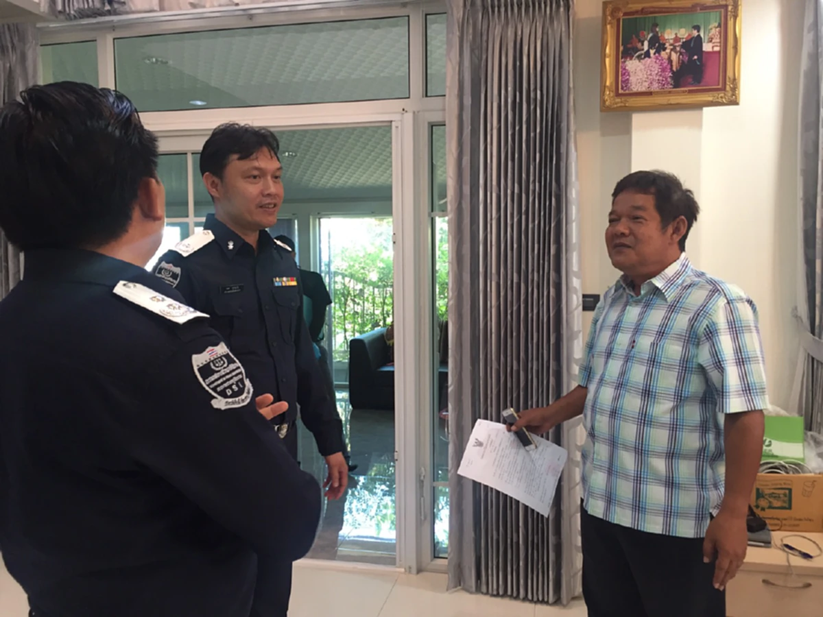 "ทีนิวส์"ลงพื้นที่ร่วมกับ "DSI" ขยายผลตรวจค้นขบวนการรถยนต์จดประกอบเลี่ยงภาษี ย่านลาดกระบัง พบชิ้นส่วนรถหรูอื้อ!!
