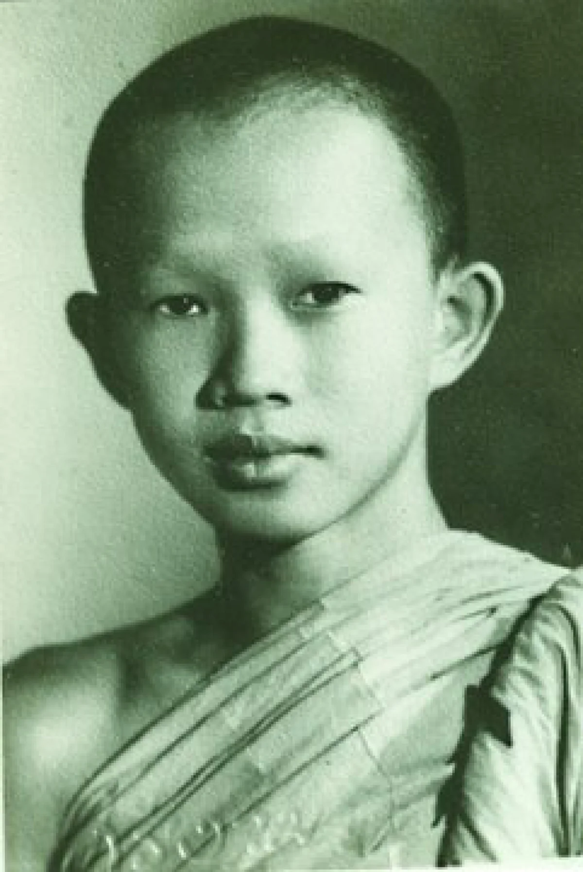 พระแท้ที่กราบไหว้ได้สนิทใจ!..."พระ" จะตั้งสมณศักดิ์ให้เป็นอะไร ก็เป็นพระองค์หนึ่งเท่านั้น อีกหนึ่งคำสอนของ "พระพรหมคุณาภรณ์" (รายละเอียด)