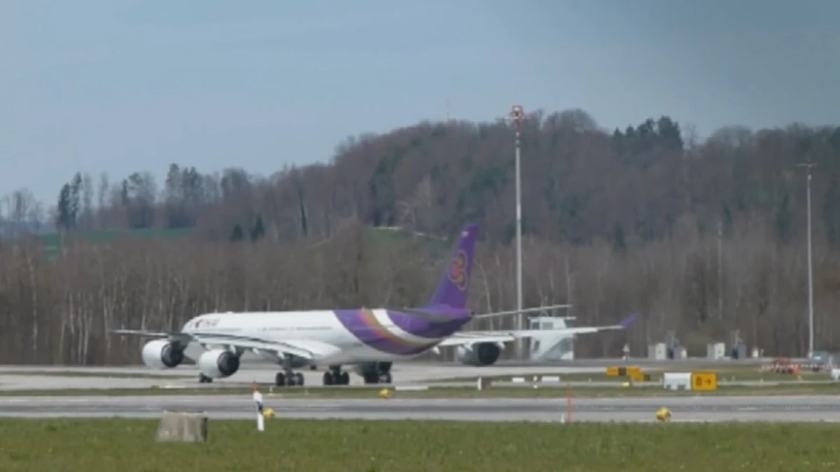 สุสานเครื่องบินการบินไทย!!! เปิดหลักฐานชัดๆ...โรลส์-รอยซ์ การบินไทย รัฐบาลทักษิณ ชินวัตร...เกี่ยวข้องกันจริงหรือ??!!(รายละเอียด)