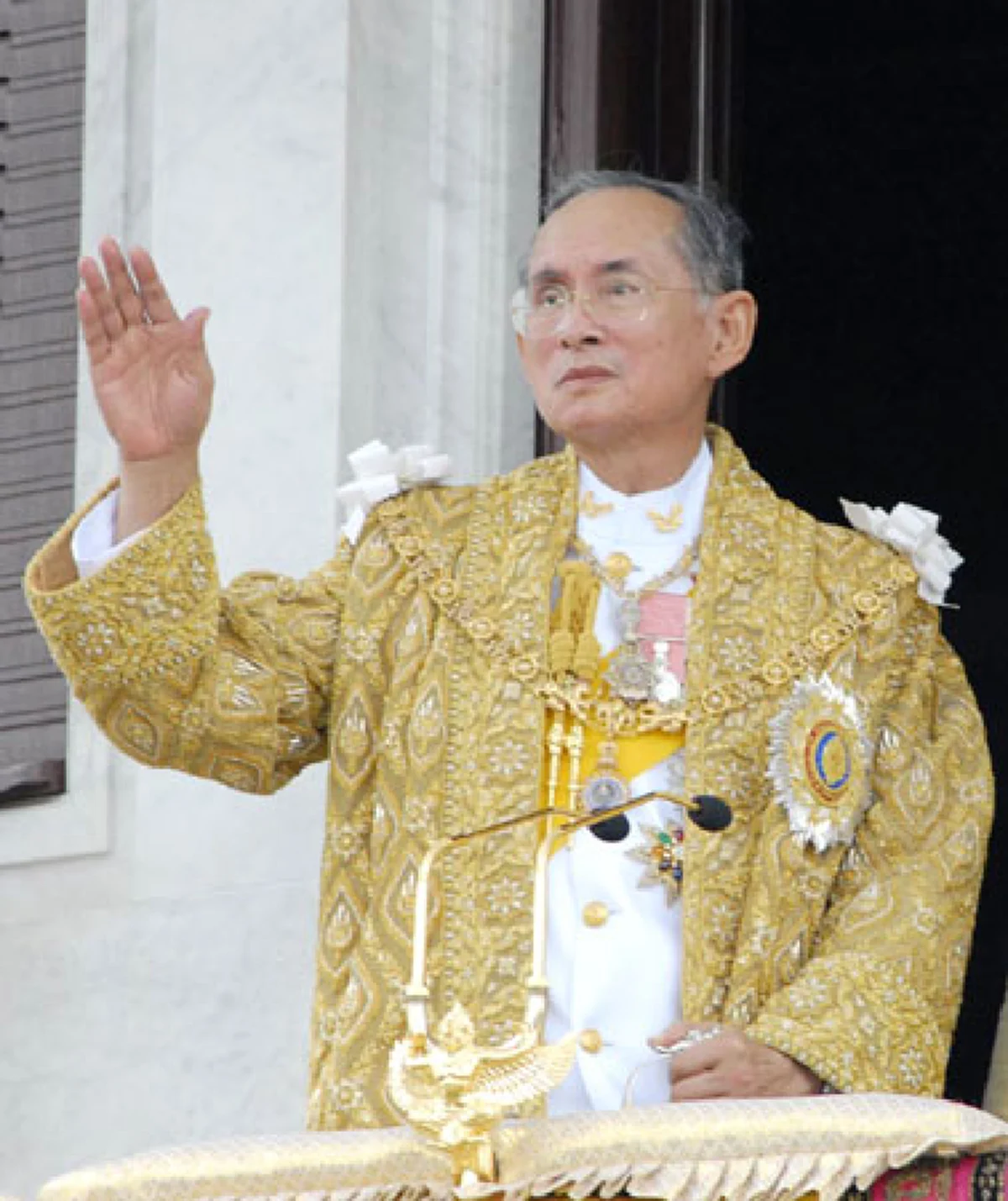 จะไม่มีวันที่ลิเบอร่านอยากให้เป็น!!! สื่อสิงคโปร์ยกย่อง"องค์พ่อหลวง"เป็นต้นแบบความดี คนไทยจะนำคำสอนสืบสานปท.มั่นคง ทำโลกตื่นตัวสนับสนุนผู้นำที่ดี