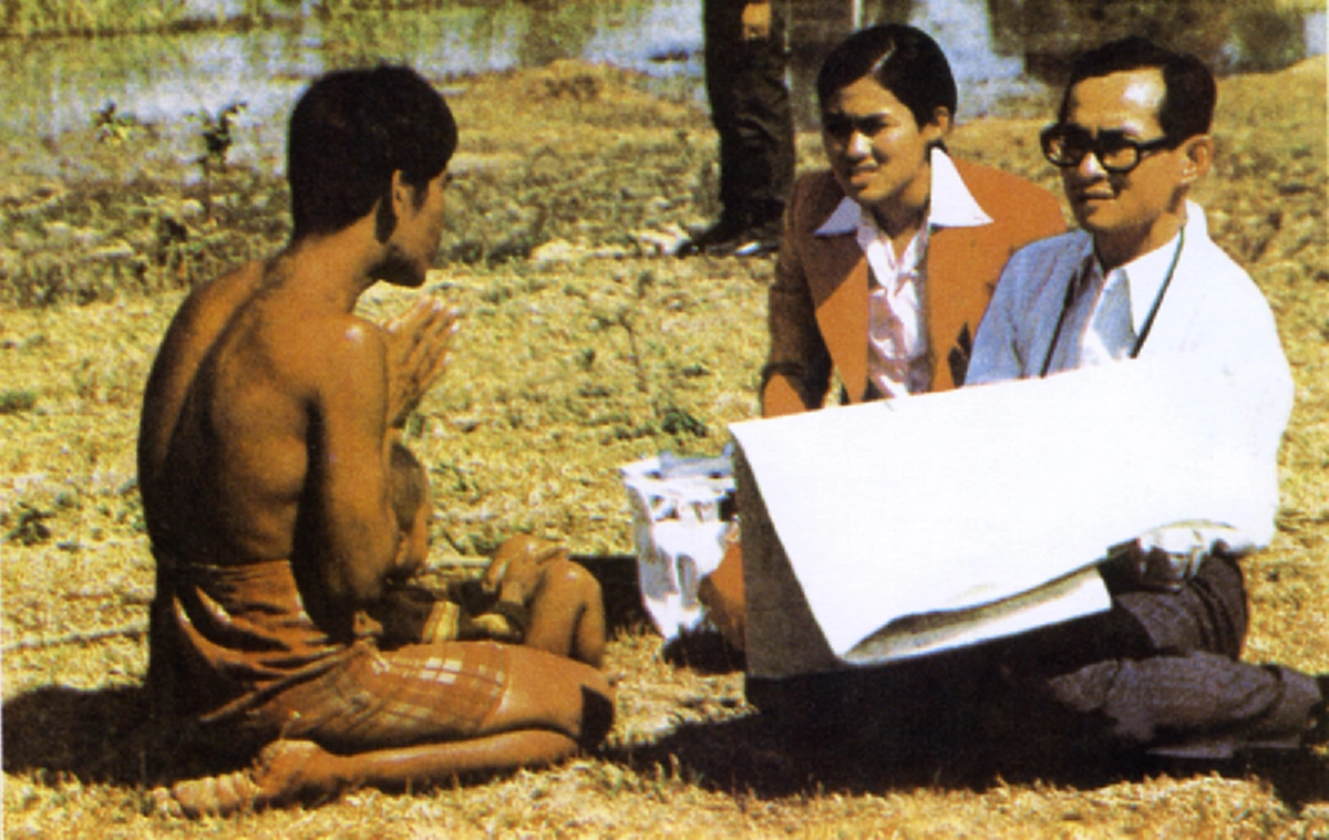 ร้อยวันน้อมรำลึกในพระมหากรุณาธิคุณในหลวงรัชกาลที่9ด้วยปฏิบัติบูชาตามรอยพระบาท