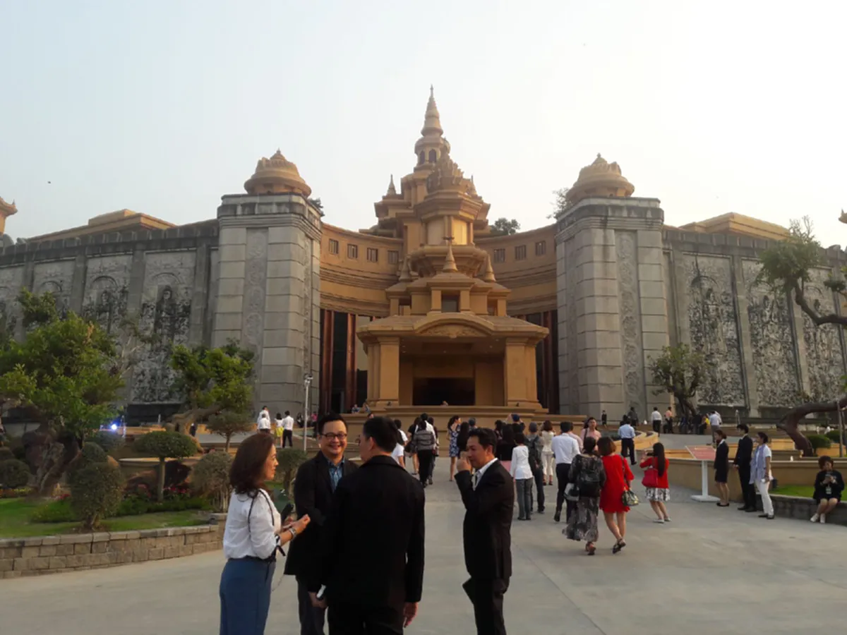 ยิ่งใหญ่เกินบรรยาย!! "อมตะ" ฉลองครบรอบ 40 ปี  ภายใต้คอนเซ็ปต์  "The Future is Here" [ชมภาพ]