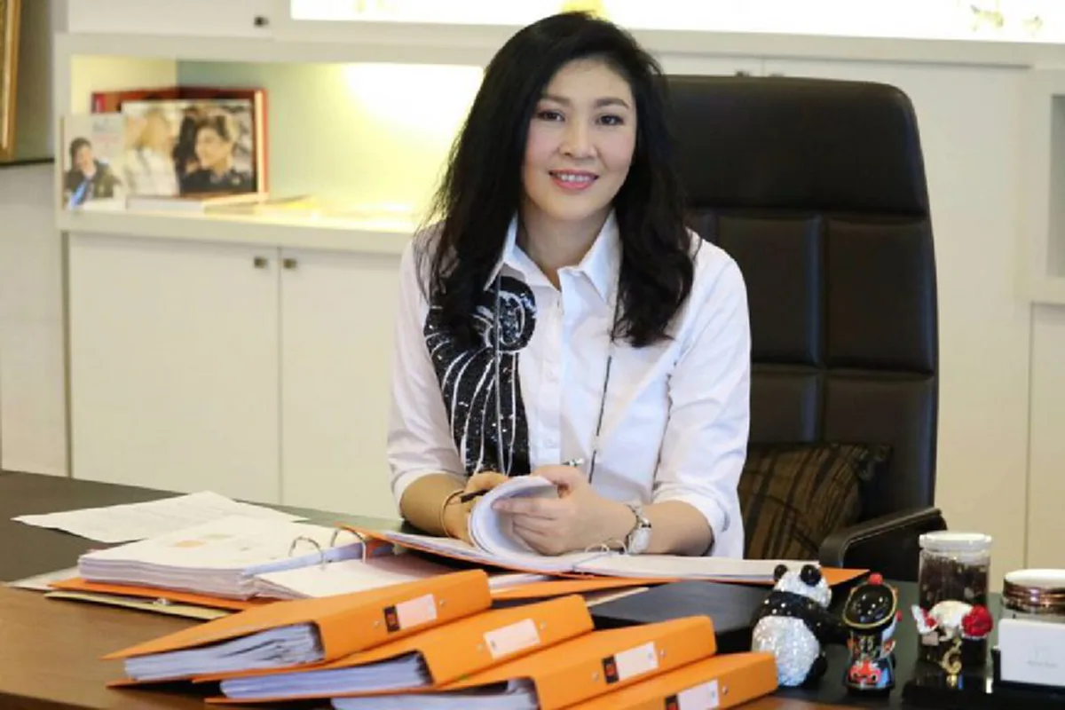 งานนี้เดิมพันสูง...??? วันหยุดนี้ก็ยังทำงาน ...คำอ้อน "ยิ่งลักษณ์" ส่งสัญญาณ 5 สิงหาคม พร้อมลุยคดีข้าว...