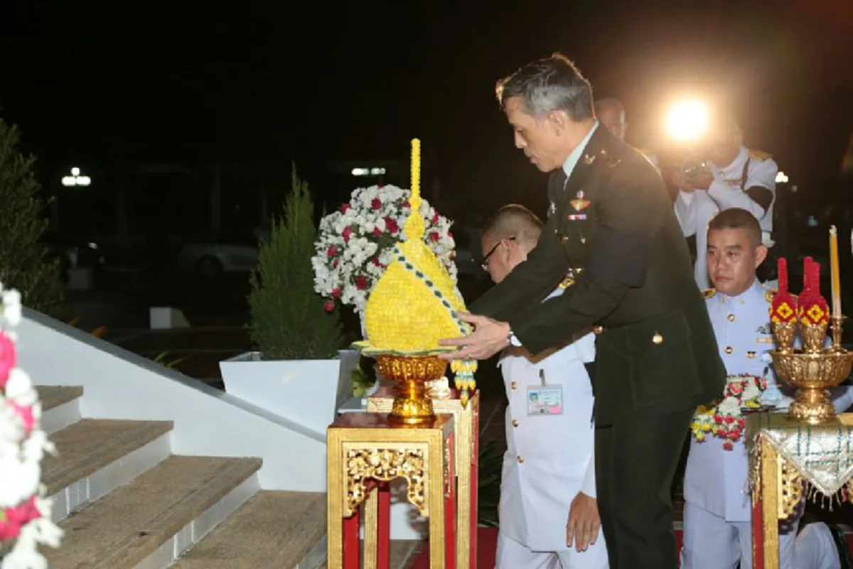 พสกนิกรปลื้มปีติ!!! สมเด็จพระเจ้าอยู่หัวฯ ร.๑๐ เสด็จทรงเปิดอาคารศาลากลางหลังใหม่ จ.กระบี่ เป็นพระราชกรณียกิจแรกในรัชสมัย