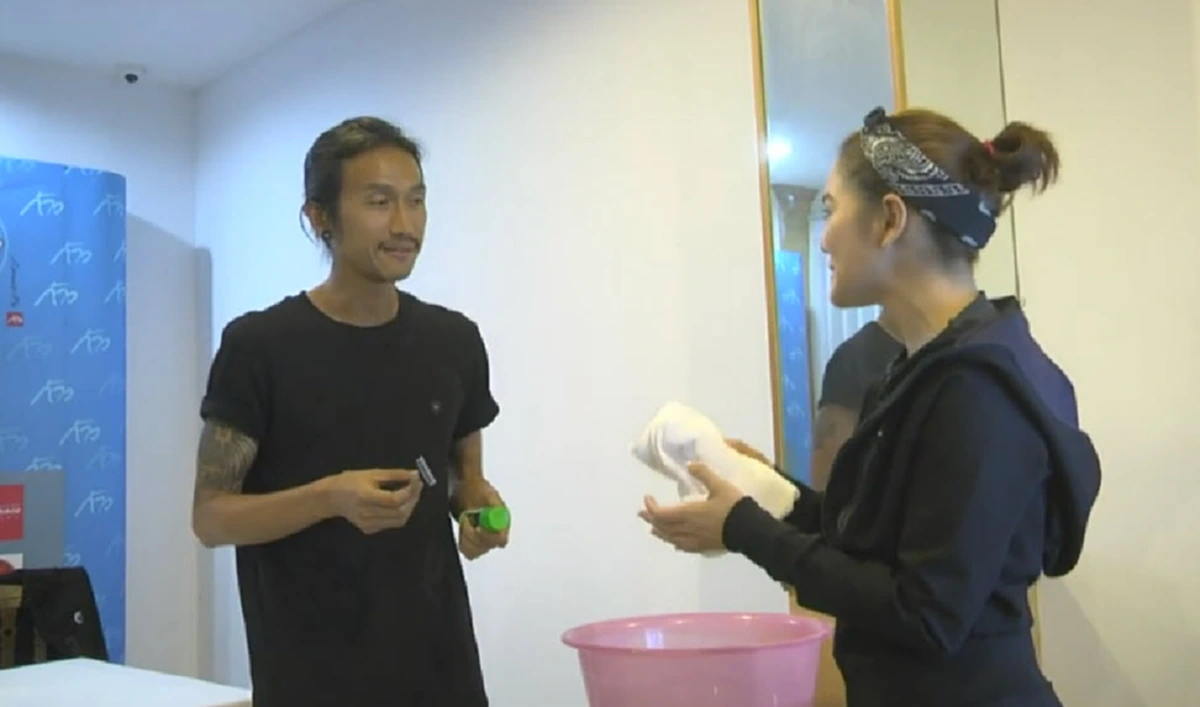 เราจะทำตามสัญญา!!! "ตูน บอดี้สแลม" โกนหนวดแล้ว หลังยอดบริจาคทะลุ 30 ล้านบาท เตรียมวิ่งต่อตามเป้า!! (ชมคลิป)