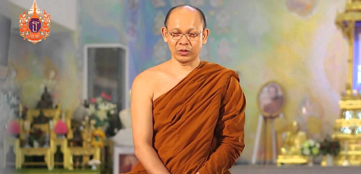 ท่านปิยโสภณปลอบหัวใจคนไทย! พระเจ้าอยู่หัวในพระบรมโกศมิได้ทอดทิ้งคนไทย...แต่เสด็จกลับสู่สวรรคาลัยไปเป็นเทพเทวาเพื่อปกป้องแผ่นดินไทยอยู่เสมอ!