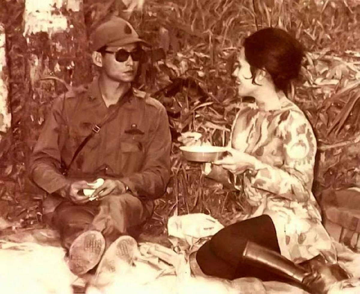 น้ำตาไหล.. "เราก็เป็นคนจน" พระราชดำรัส "ในหลวง ร.๙" ถึงเรื่องโปรดเสวยข้าวกล้อง(มีคลิป)