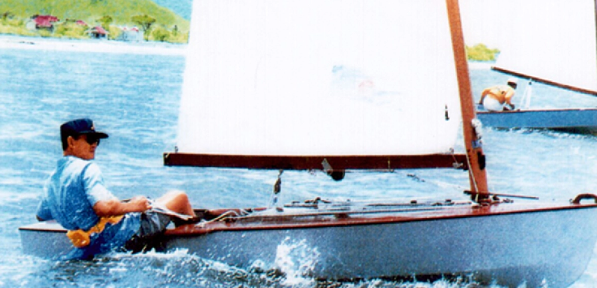 "หนึ่งในมวลสารศักดิ์สิทธิ์ของพระสมเด็จจิตรลดา" คือ มวลสารพระราชทานจากวัสดุของเรือใบไมโครมด เรือทรงในกีฬาแหลมทองครั้งที่๔ และ ได้รับเหรียญทอง