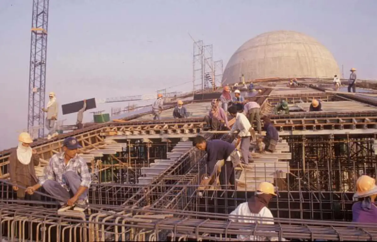 เคยเห็นยัง!!!...จุดเริ่มต้นของธรรมกายเจดีย์ ที่ลูกศิษย์ภูมิใจนำเสนอมากว่า...มันไม่ใช่จานบิน นะจ๊ะ (ชมภาพ)