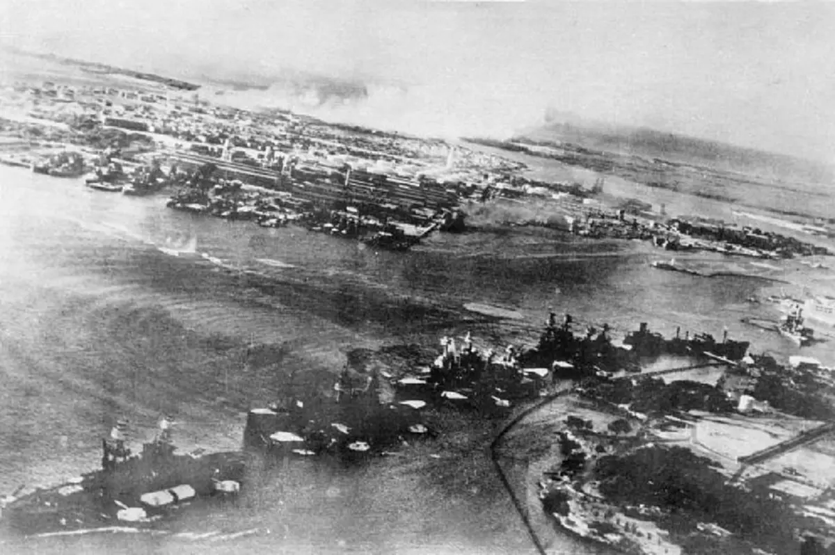 ปฎิบัติการ "กามิกาเซ่" กับเวลา 2 ชั่วโมง  "เพิร์ลฮาร์เบอร์" ราบเป็นหน้ากลอง