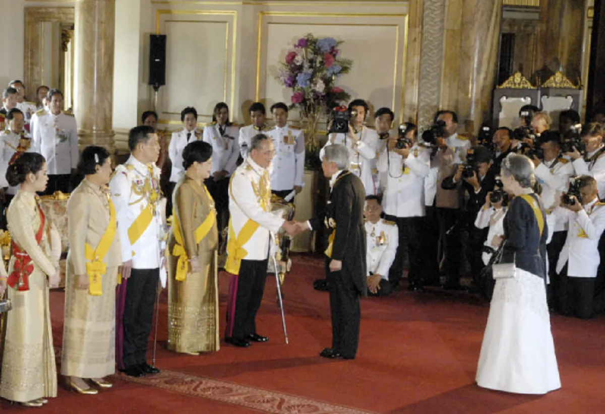 สุดยิ่งใหญ่องค์จักรพรรดิญี่ปุ่นสักการะพระบรมศพ ย้อนรอยประวัติศาสตร์ 2 ราชวงศ์ด้วยสายสัมพันธ์ที่แน่นแฟ้น