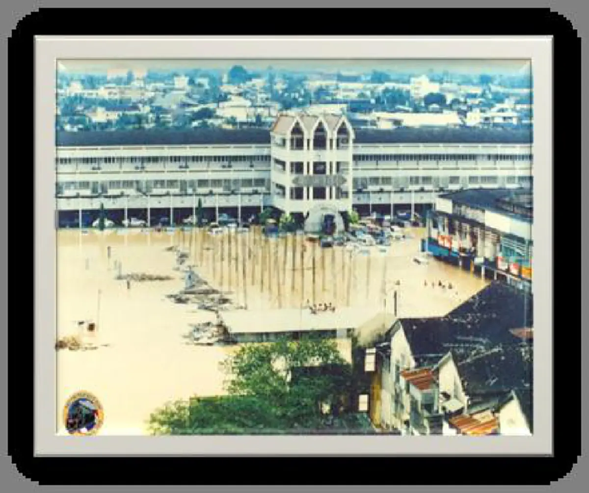 "คิดถึงพ่อ"...สิ่งที่"ในหลวง ร.9"ฝากไว้ ให้ชาวหาดใหญ่ได้พ้นภัยน้ำท่วม นับเป็นพระมหากรุณาธิคุณ ที่จะจดจำไว้ในหัวใจไปจนวันตาย...