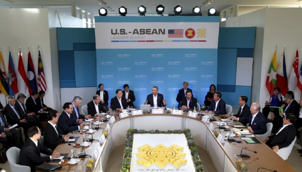 เปิดฉาก ! "โอบามา" ยิ้มแป้นรับ "บิ๊กตู่" เข้าร่วมประชุมสุดยอดอาเซียน-สหรัฐฯ วันแรก