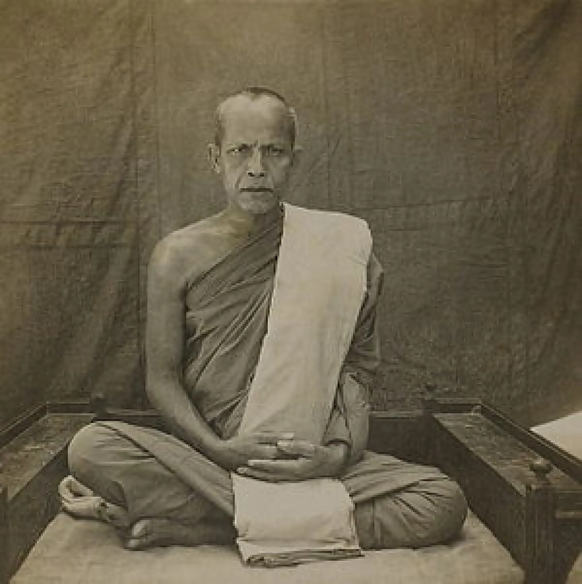 เอ้า ! หลวงตาตื้อเทศน์ให้ฟัง พวกสูบ่ฟัง เอ้า ! ฟังตดซะ  ...ปริศนาลีลาธรรมของหลวงปู่ตื้อ 