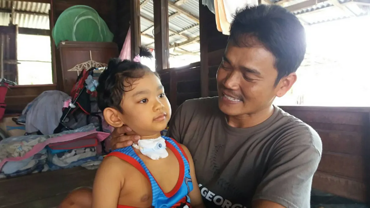 ช่วยกันแชร์ !!! เปิดใจสุดซึ้งหัวอกพ่อแม่น้องน้ำวัย5ขวบป่วยเป็นโรคชักเกร็งวอนผู้ใจบุญให้ความเมตตา!!! (คลิป)