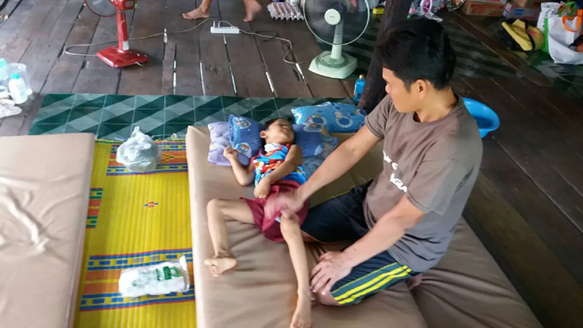 ช่วยกันแชร์ !!! เปิดใจสุดซึ้งหัวอกพ่อแม่น้องน้ำวัย5ขวบป่วยเป็นโรคชักเกร็งวอนผู้ใจบุญให้ความเมตตา!!! (คลิป)