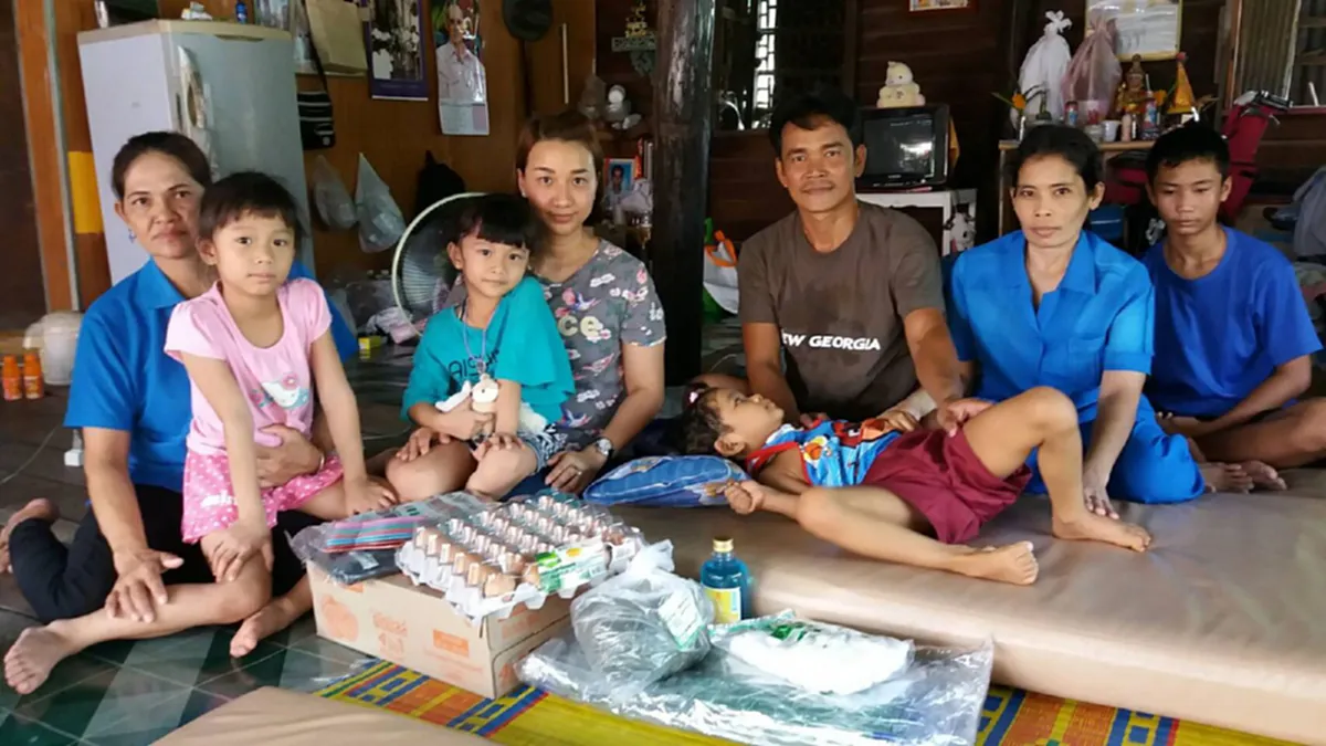 ช่วยกันแชร์ !!! เปิดใจสุดซึ้งหัวอกพ่อแม่น้องน้ำวัย5ขวบป่วยเป็นโรคชักเกร็งวอนผู้ใจบุญให้ความเมตตา!!! (คลิป)