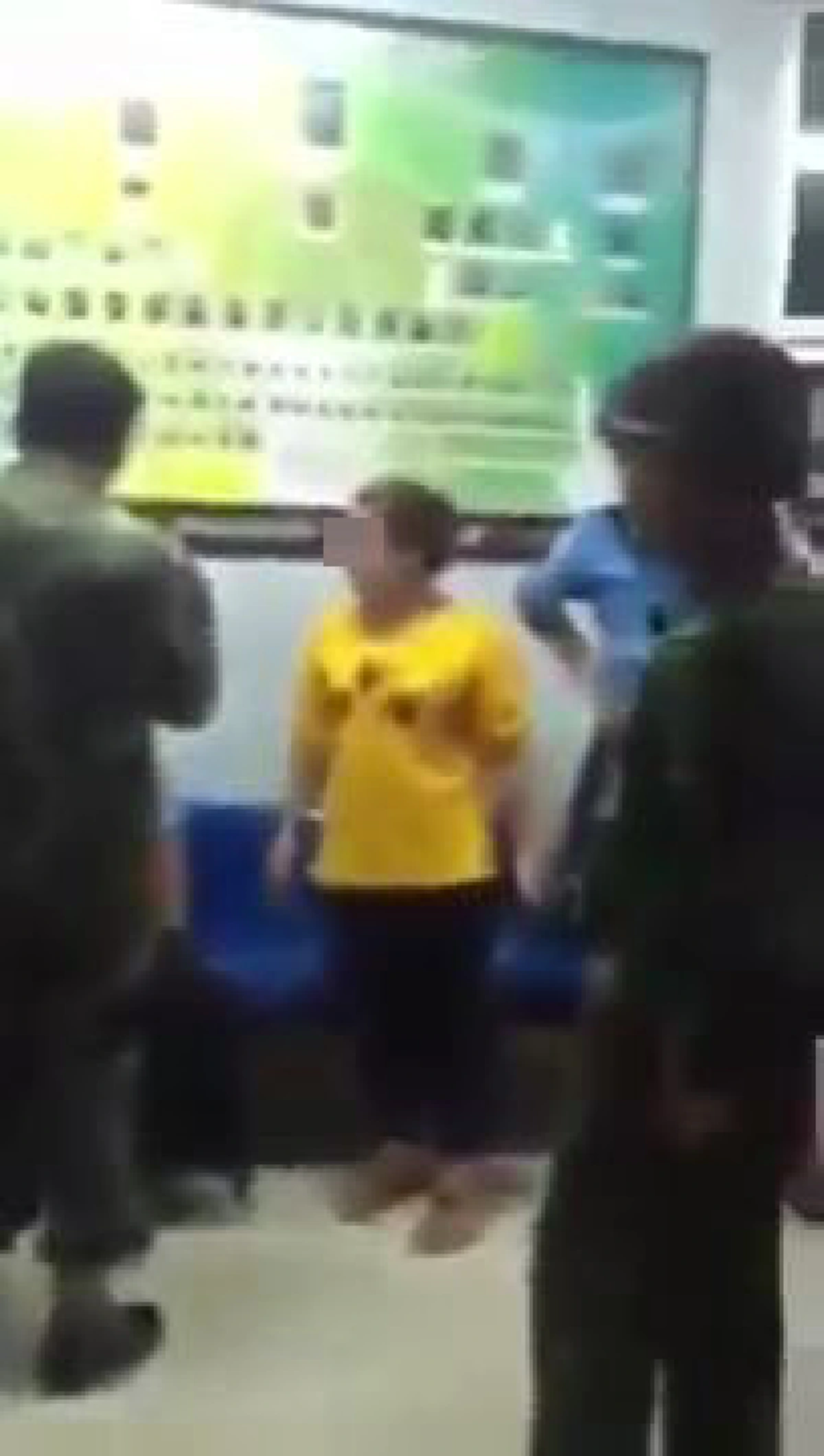 ฉาวไม่เว้นวันหยุด!! "ตำรวจเมาแล้วขับ" ไม่ยอมเป่าแอลกอฮอล์ ญาติคนเจ็บโวยลั่นโรงพัก สุดท้ายเรื่องถึงทหาร!!