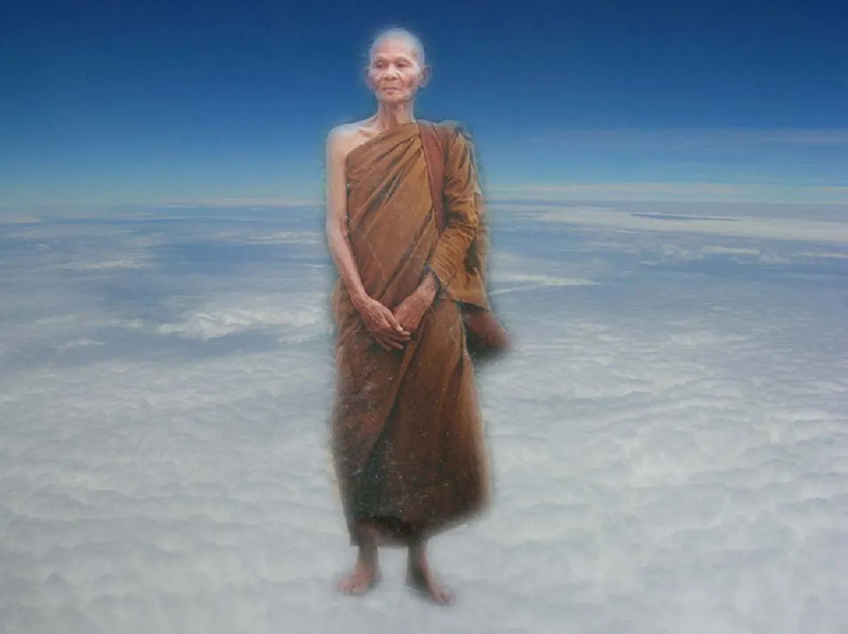 สุริยคราสเย็นนี้ มีของดีพกหรือยัง มาชม...พระผงเนื้อเก้าบัง จาก หลวงปู่คำพันธ์ เกจิดังลุ่มน้ำโขง  