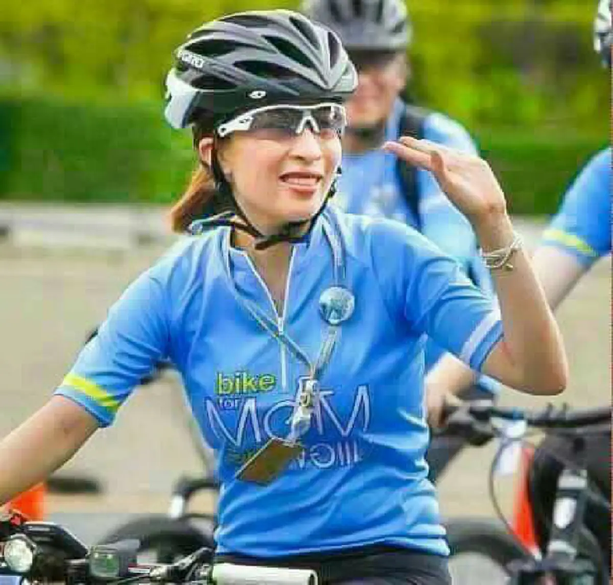 องค์หญิงแห่งสยาม "พระองค์ภาฯ" ทรงคมตอบ พล.อ.ประยุทธ์ด้วยพระจริยวัตรที่งดงาม ทรงไม่ถือพระองค์แม้ฐานันดรของพระองค์จะสูงกว่า (คลิป)