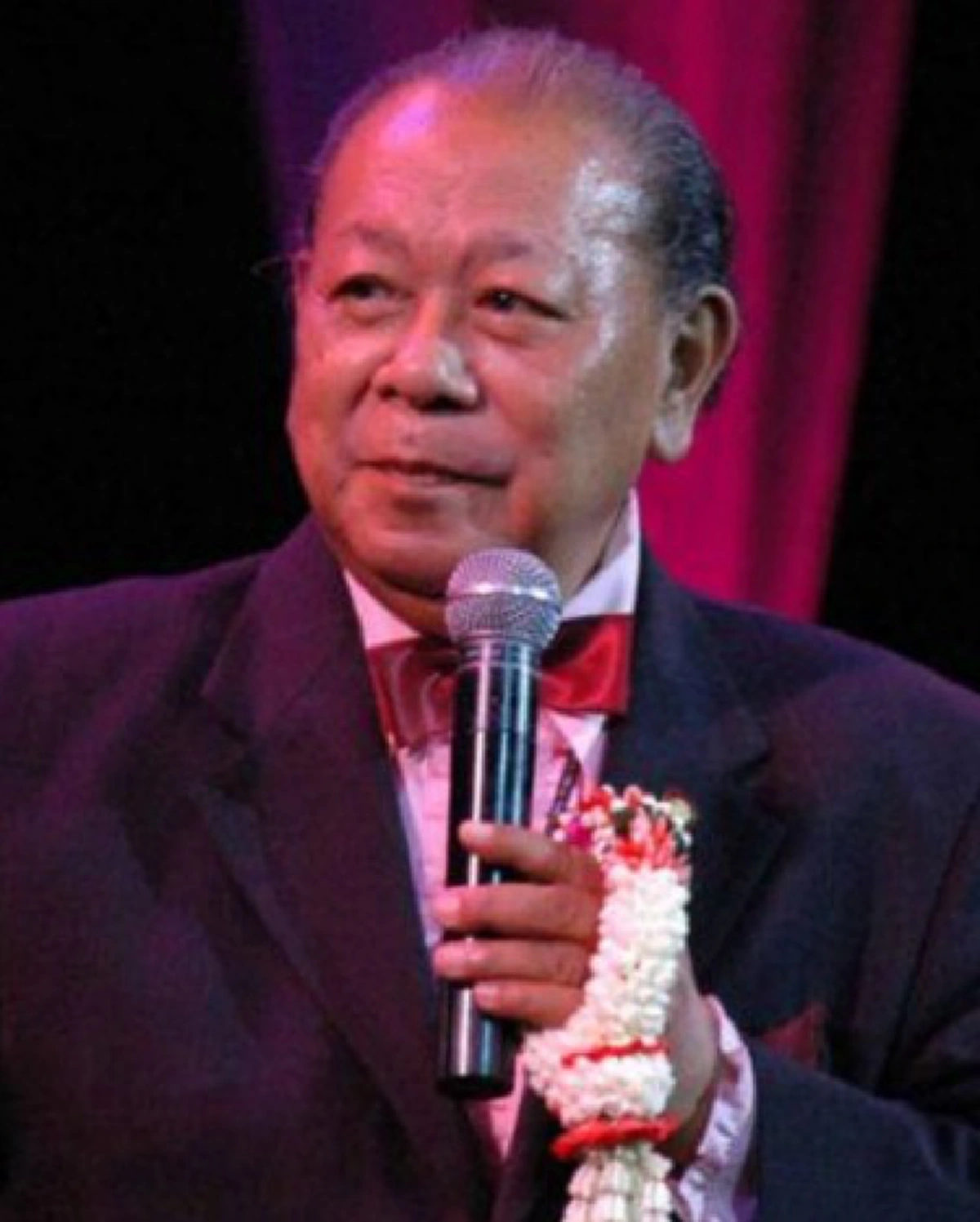 แทบไม่เชื่อสายตา!!!  8 นักร้องอมตะที่คนไทยยอมรับยิ่งแก่ยิ่งปัง เพราะงานชุกสุดๆ