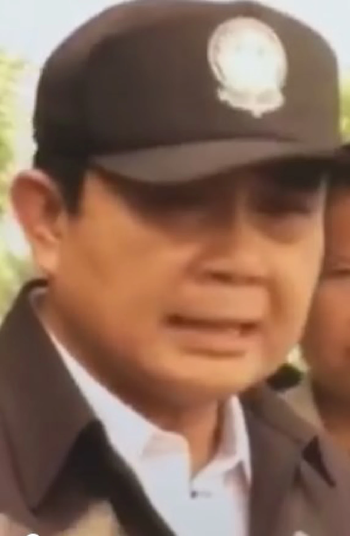 ช้างไทยต้องอดทน!!!..."บิ๊กตู่"ปลุกใจนักเตะทีมชาติไทย...เผยตามเชียร์อยู่ นัดหน้าต้องชนะให้ได้!!!(รายละเอียด)