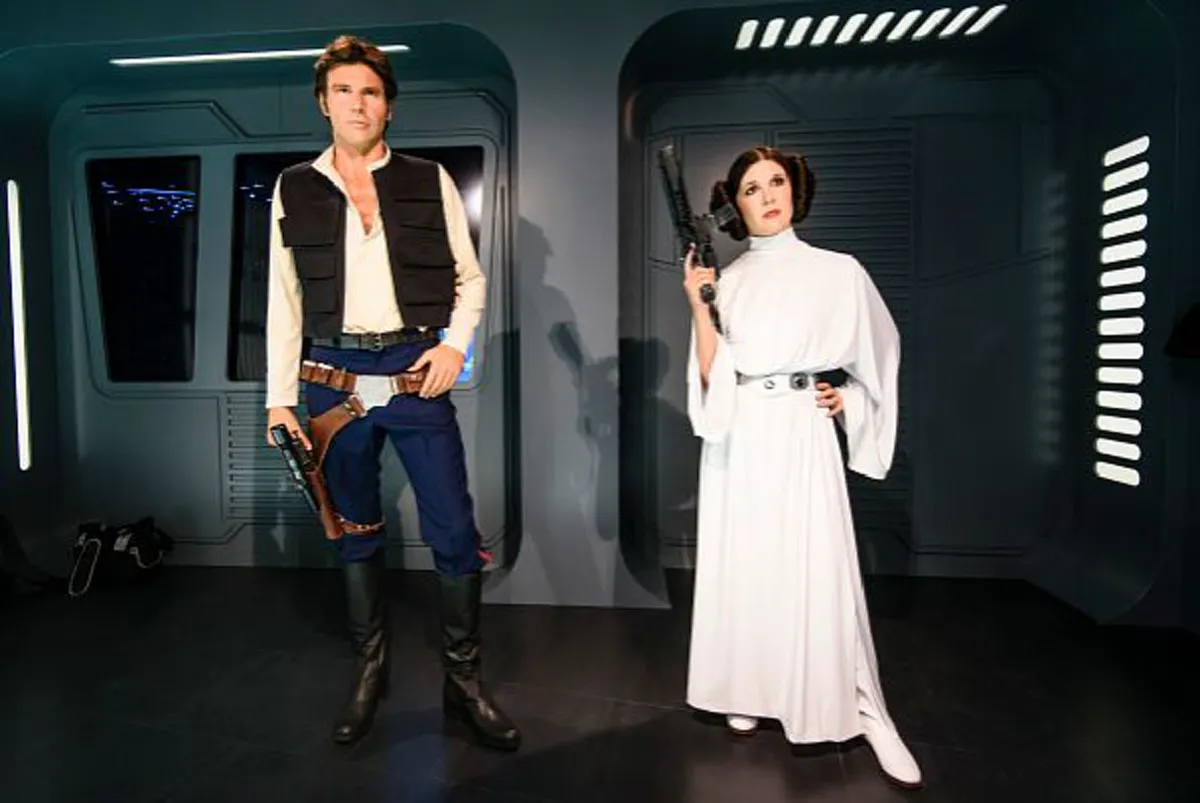  "เจ้าหญิงเลอา" แห่งสตาร์วอร์หัวใจวายบนเครื่องบิน (รายละเอียด)