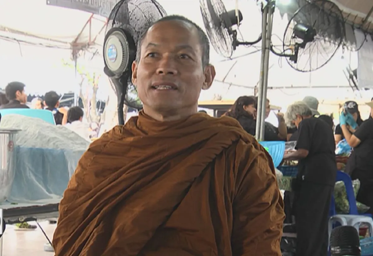 ยิ่งนานวันความจริงจะยิ่งปรากฎ!!!"พระพุทธะอิสระ" สอนหลักธรรมลิ้วล่อ "ธรรมกาย" ทุกอย่างคือกฏแห่งกรรม ...หลังทำตัวเหนือกฏหมาย? (คลิป)