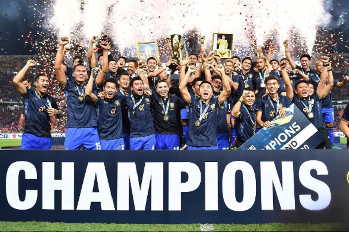 พอได้ดีแล้วจะถีบหัวส่ง!!??...จำได้ไหมผู้ชายคนนี้"ซิโก้ เกียรติศักดิ์ เสนาเมือง"ผู้ชุบชีวิตฟุตบอลทีมชาติไทย...