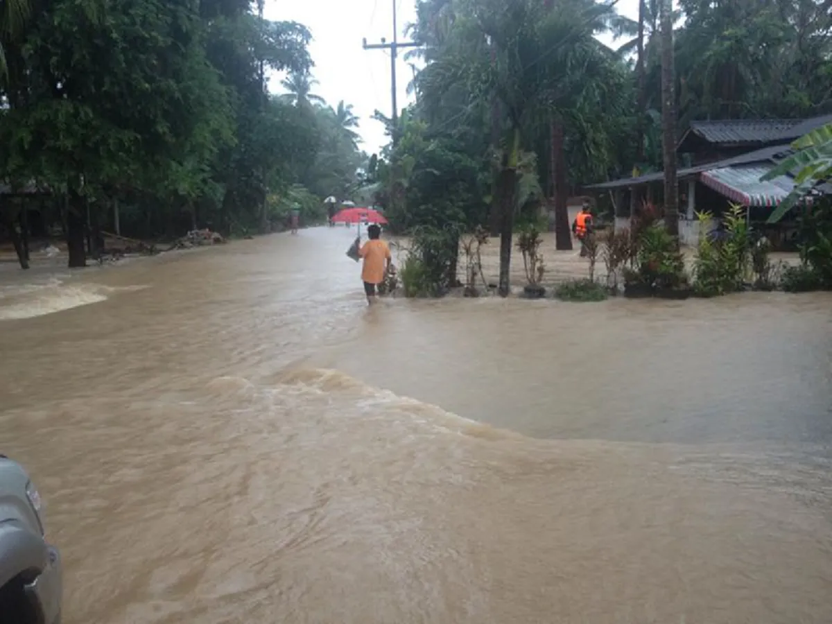 ในโชคร้าย..พรุ่งนี้มีข่าวดี!! ดร.รอยลยันฝนภาคใต้จะเริ่มลดปริมาณ เอาใจช่วย"บิ๊กป๊อก"ฟื้นฟูแผ่นดินด้ามขวานให้กลับมาเป็นทองอำไพเหมือนเดิม