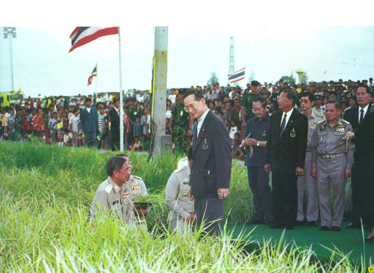 พระมหากรุณาธิคุณแผ่ไพศาล!! "นายกฯประยุทธ์ "พูดที่ประชุมกปร."ถือว่าโลกสูญเสียบุคคลสำคัญ" มี 28 ปท.น้อมนำพระราโชบาย"ในหลวงรัชกาลที่๙"ประยุกต์ใช้จริง  