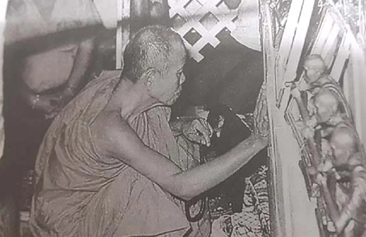 เรื่องเล่า! ครั้งธุดงค์ของหลวงพ่อคูณ ปริสุทโธ บอกได้คำเดียวขนหัวลุก!!