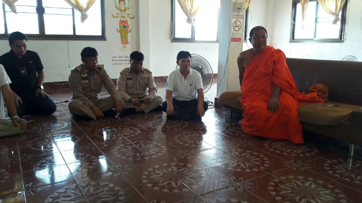 เหลือบศาสนา!! ฉาวว่อนเน็ต "เจ้าอาวาสวัดดัง" นั่งกระดกเบียร์สุดชิล อ้างถูกพระด้วยกันถ่ายแบล็คเมล์ ปมส่วนแบ่งเงินกฐิน!!