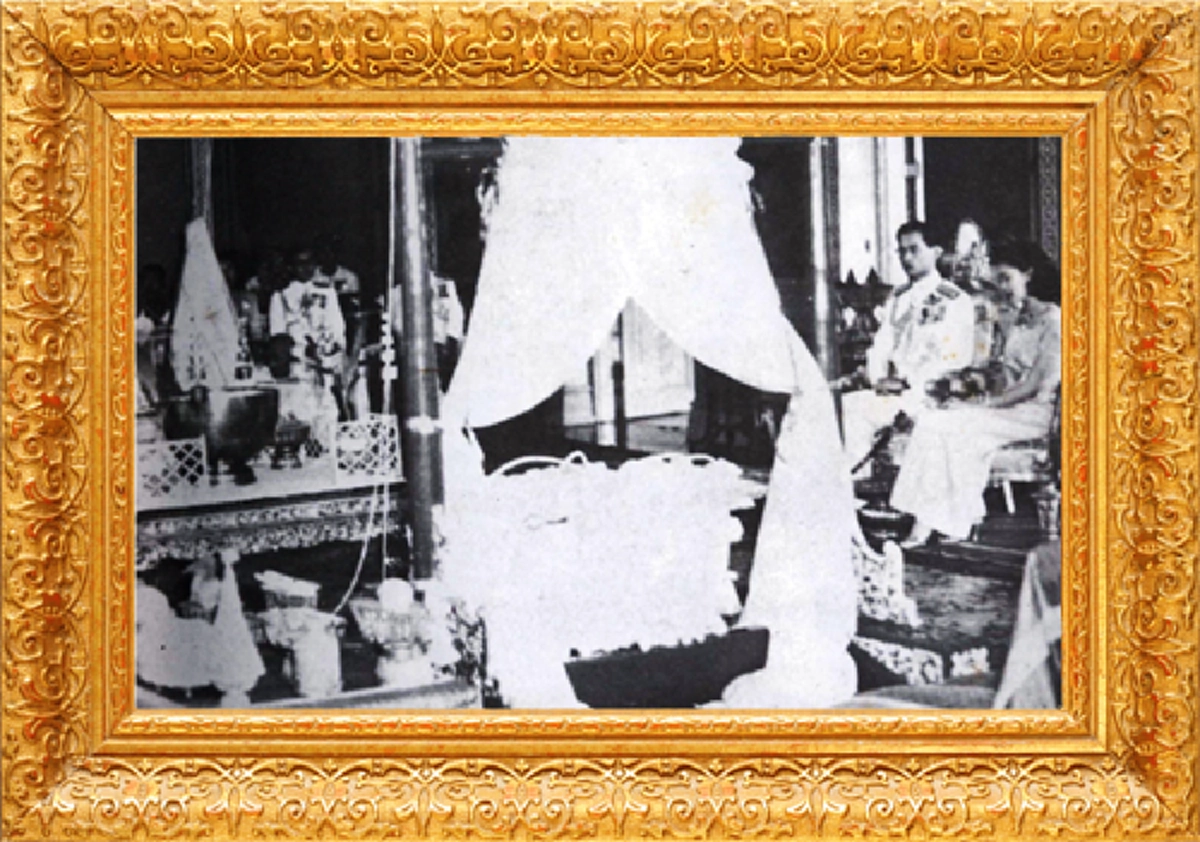พระมหากษัตริย์พระองค์ใหม่ !!! ประธานสนช.อัญเชิญสมเด็จพระบรมฯขึ้นเป็นรัชกาลที่10แล้ว #ขอทรงพระเจริญ #