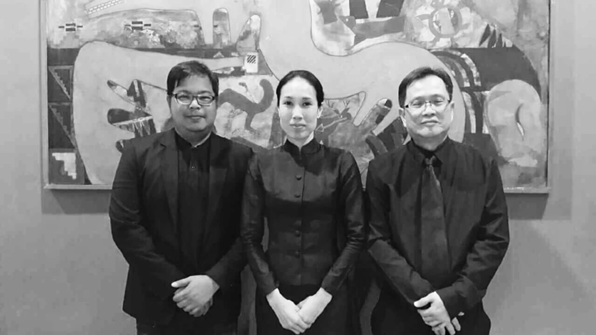 เคยได้ยินแต่เสียง!!!นักพากย์ทั่วไทยรวมตัวร้องเพลง"สรรเสริญพระบารมี"เพลงที่ใครๆร้องก็เพราะจับใจ(คลิป)