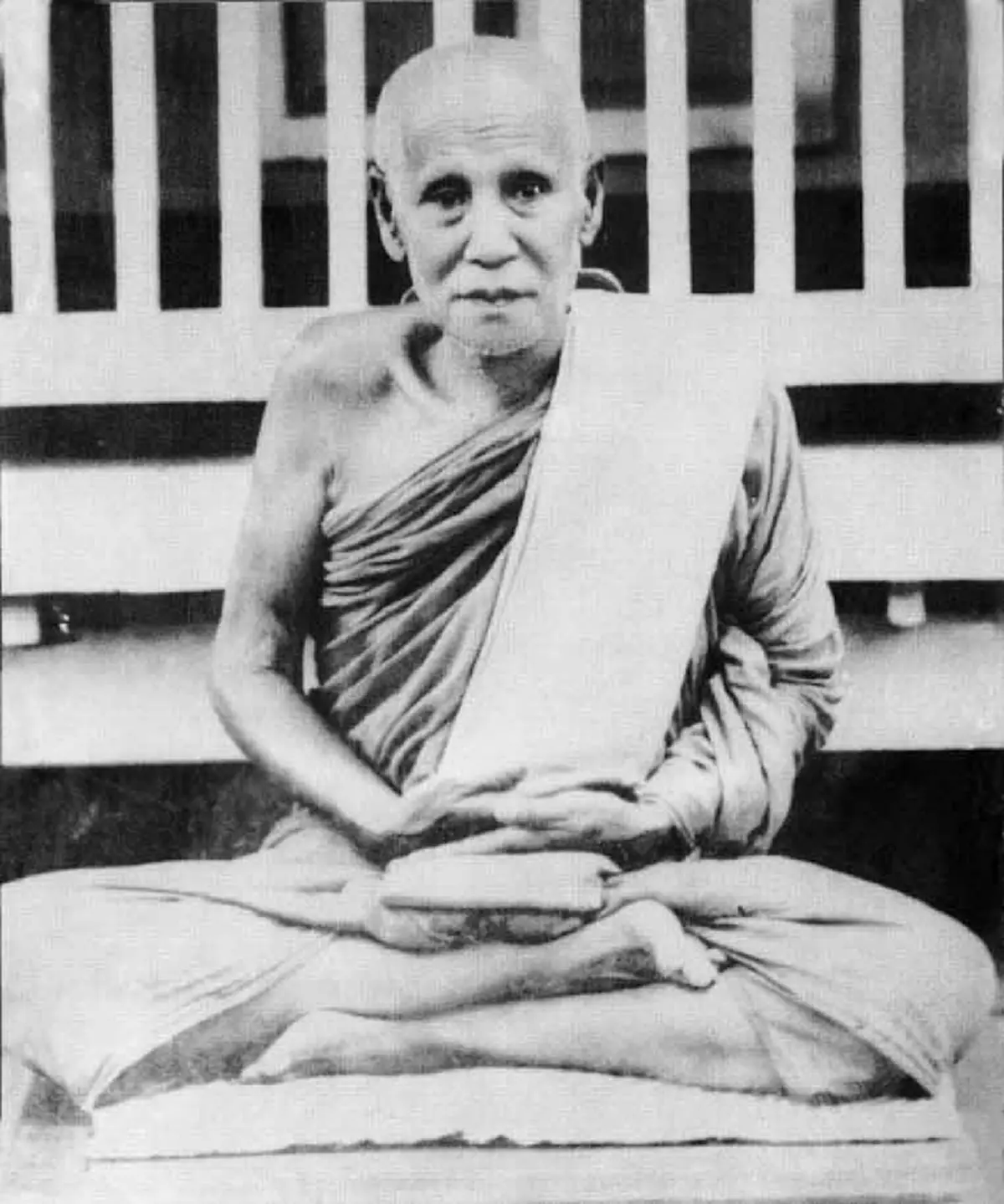 แนวปฏิบัติธรรมของหลวงปู่เสาร์ ที่หลวงพ่อพุธ ได้อธิบายแก่ พระบาทสมเด็จพระปรมินทรมหาภูมิพลอดุลยเดช