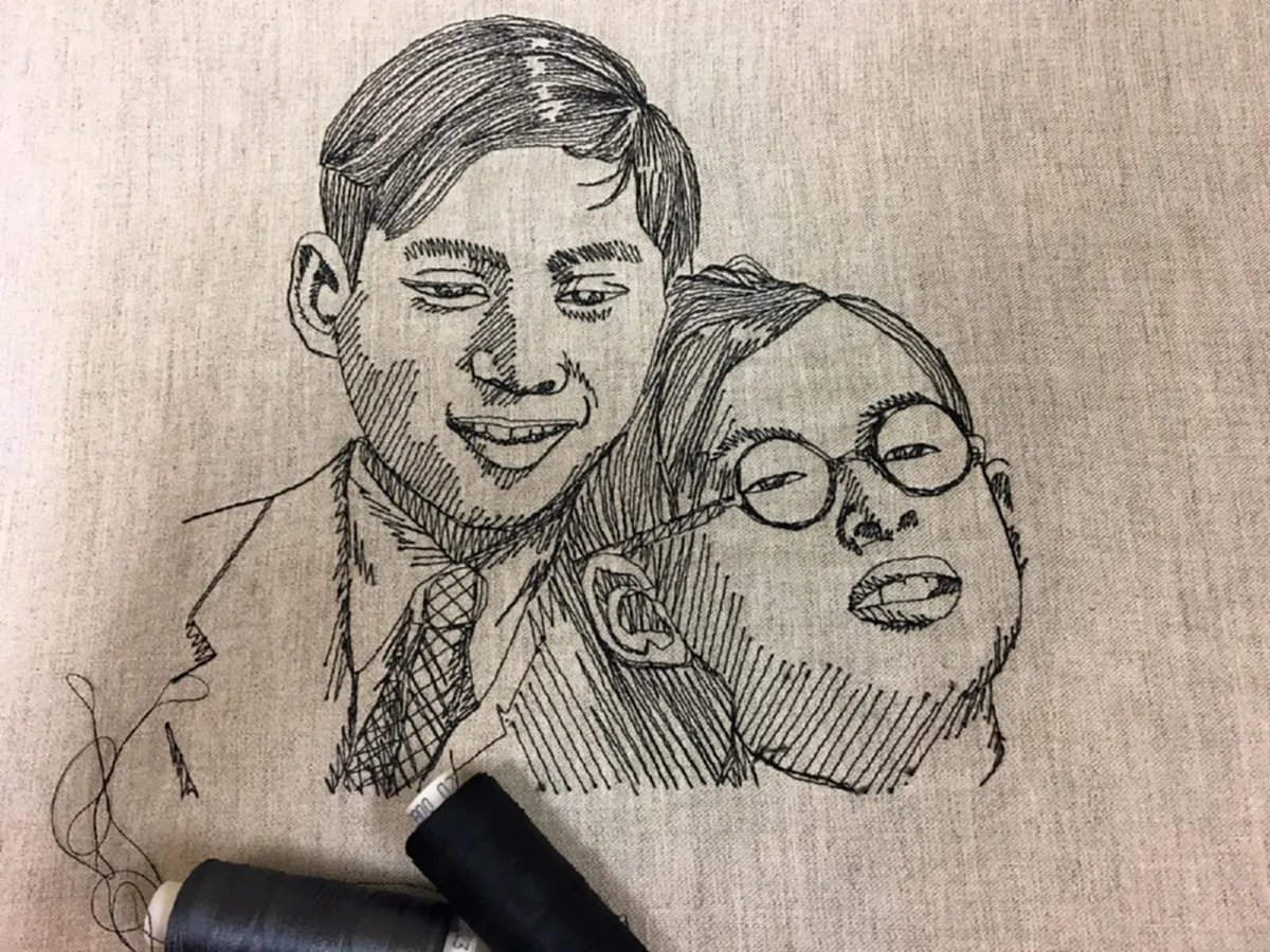 สุดยอด!!! เปลี่ยนลายเส้นให้กลายเป็น "ภาพปัก" พระบรมสาทิสลักษณ์ ที่เห็นแล้วพูดได้คำเดียวว่าทึ่งมากๆ (มีคลิป)