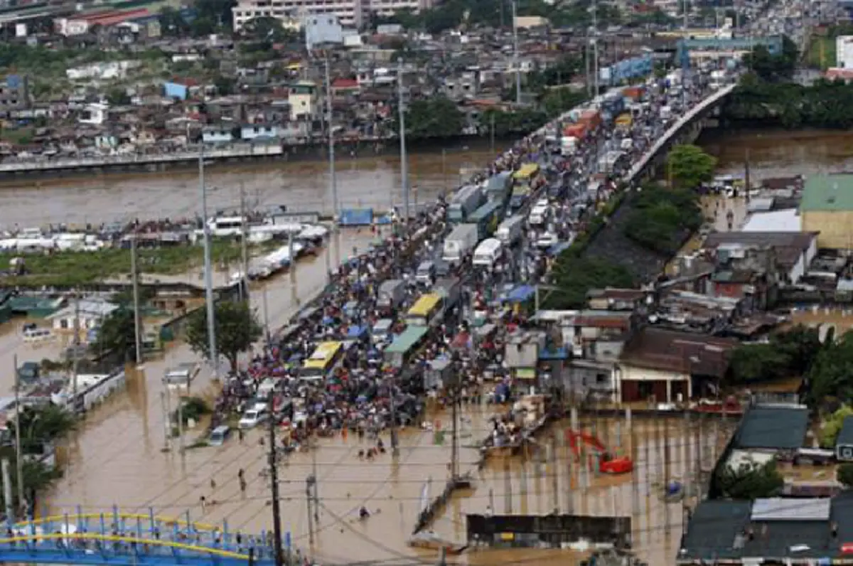 ใช้พลังจิตพิชิตภัยพิบัติ!! เผยคำสอนหลวงพ่อลี "โลกนี้หมุนไปตามจิต"  รวมพลังเล็กๆรวมกันก็ยิ่งใหญ่! พร้อมคาถาเด็ด! ป้องกันภัยจากหลวงปู่มั่น