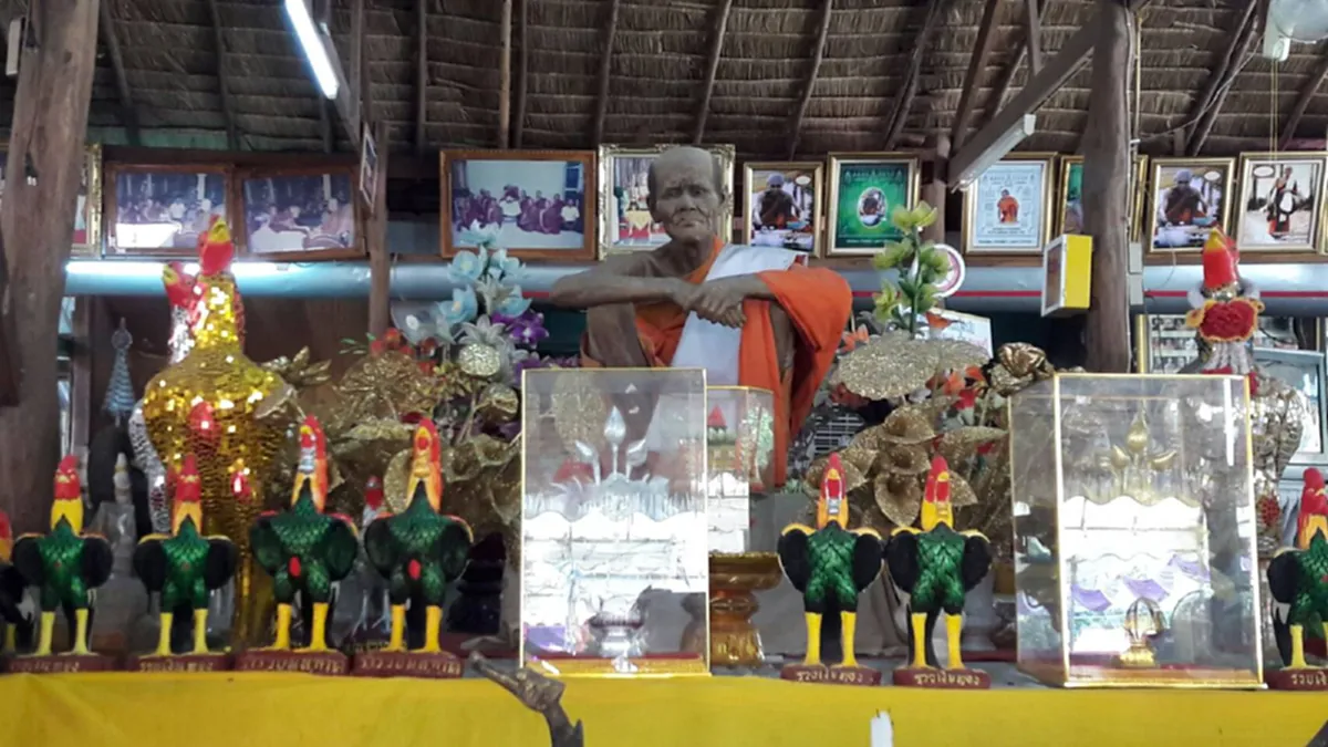 "บารมีหลวงปู่สรวง"สุดระทึกเครื่องบินดับกลางอากาศนายทหารหนุ่มคว้าเหรียญรุ่นสุดท้ายปี 43 รอดตายปาฏิหารย์ ( ชมคลิป- ภาพ )