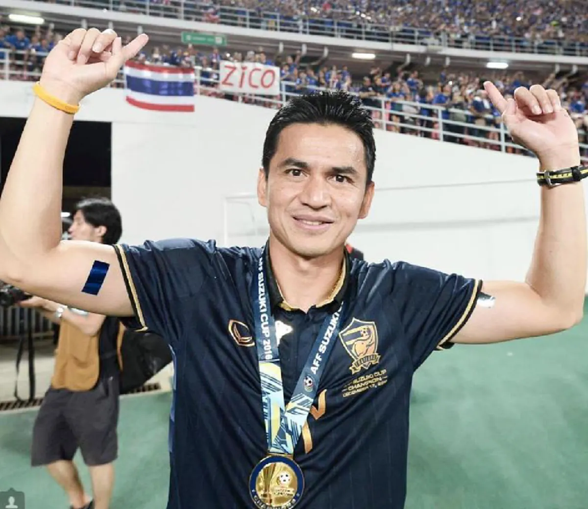 ลือลั่น..สนั่นวงการ! จากความไม่ชัดเจนในสัญญาใหม่ "ทีมชาติไทย "  ทำให้ "ซิโก้" เตรียมผันตัวนั่งผู้บริหารสโมสร"ไทยลีก" (รายละเอียด)
