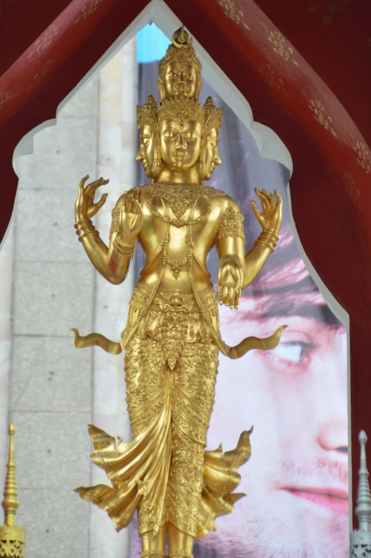 หลอน! จริงไหม พื้นที่ตรงแยกราชประสงค์ต้องคำสาป จนต้องสร้างมหาเทพดับอาถรรพ์