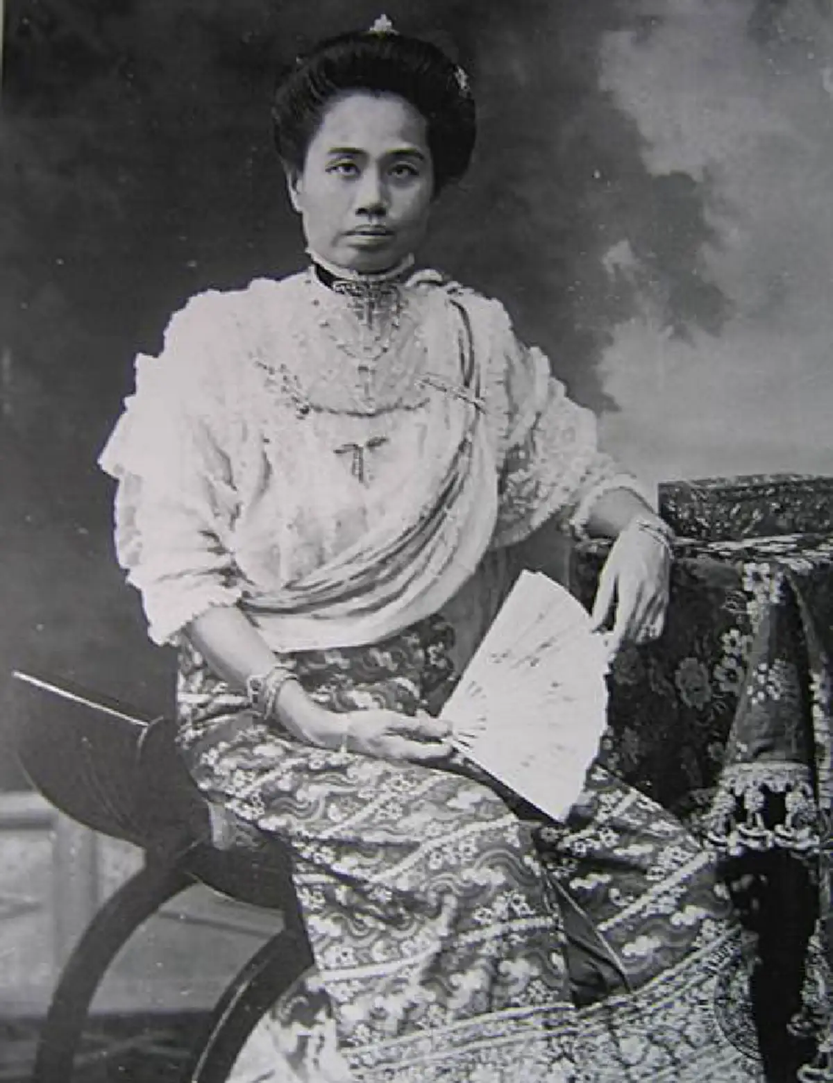 ย้อนอดีต...เจ้าหญิงล้านนา "พระราชชายาเจ้าดารารัศมี" แห่ง "พระปิยะมหาราช"