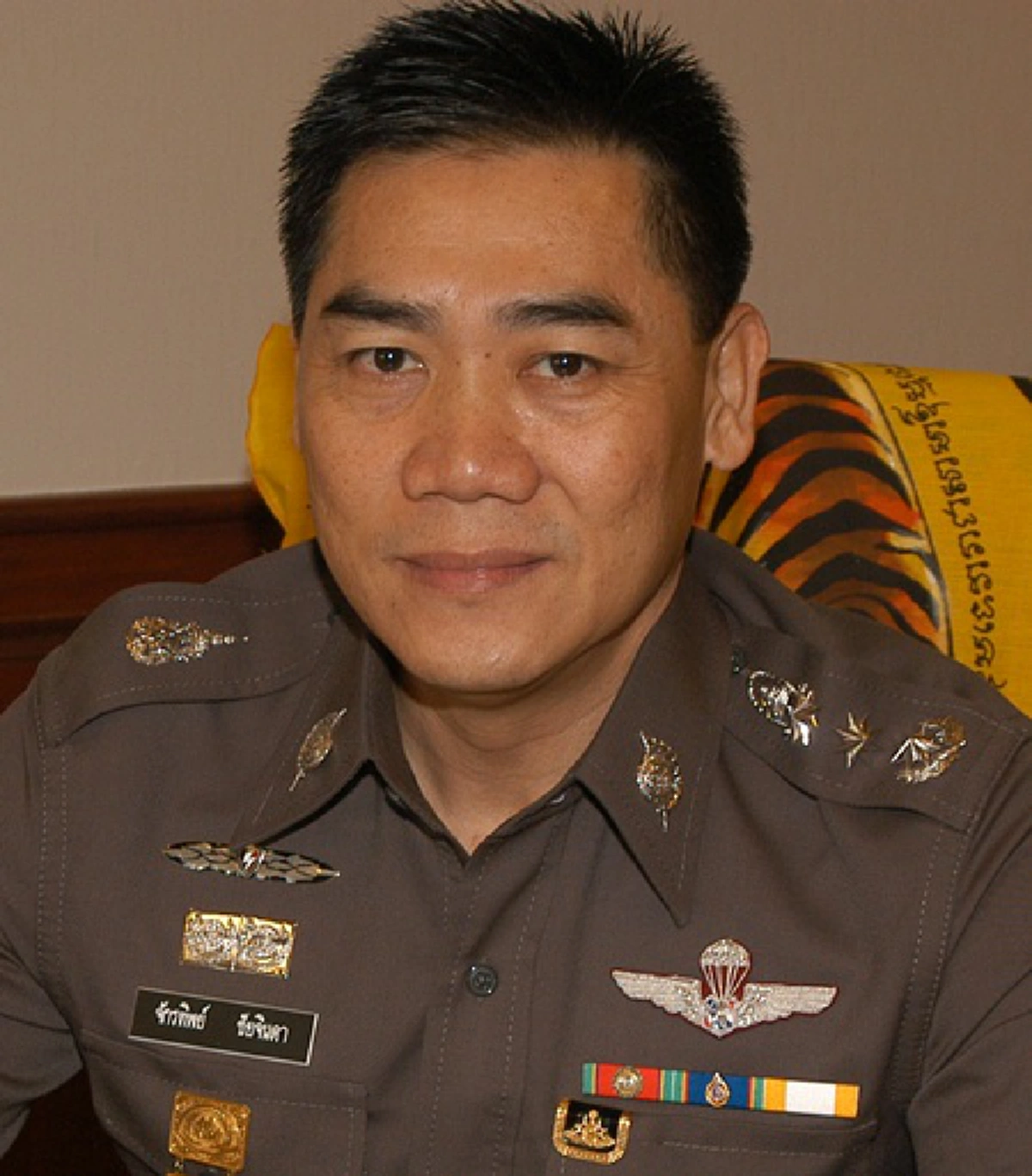 ตำรวจเตรียมใช้ยาแรง !! ขอศาลออกหมายจับ 51 นักศึกษา มหาวิทยาลัยชื่อดัง รับจ้างสอบนายสิบเป็นอาชีพ !! (รายละเอียด) 