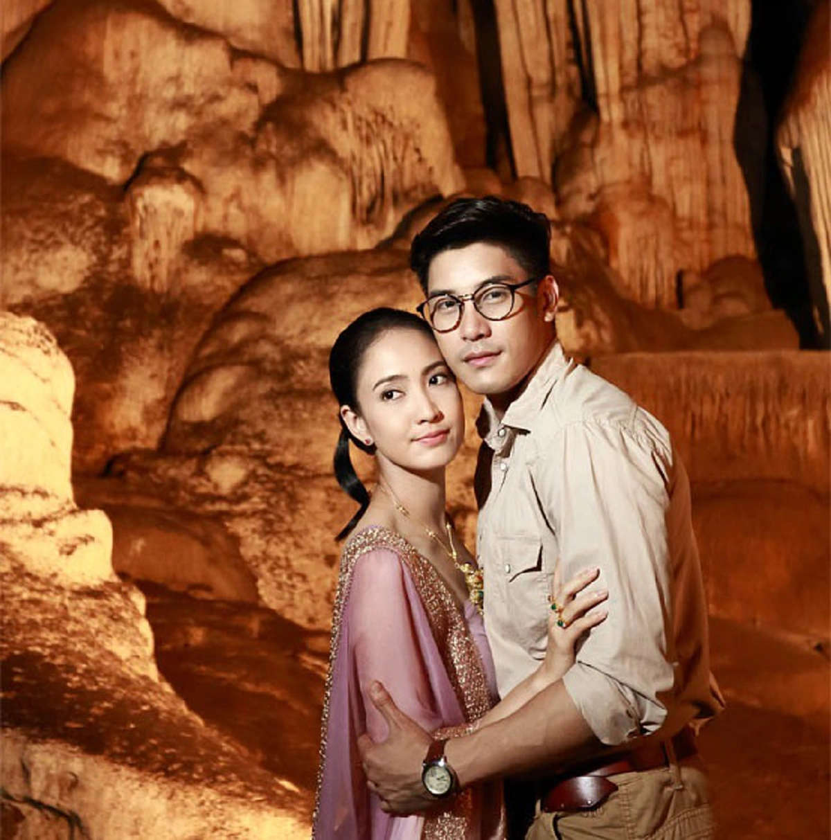 ถึงกับขนลุกซู่!!! "แต้ว ณฐพร" เล่าเหตุการณ์อาถรรพ์ วันรำถวาย "ปู่ศรีสุทโธ" คำชะโนด บอกได้คำเดียวอย่าลบหลู่ เพราะศรัทธาจริงๆ เรตติ้ง "นาคี" ถึงพุ่งกระฉูด!! (มีคลิป)